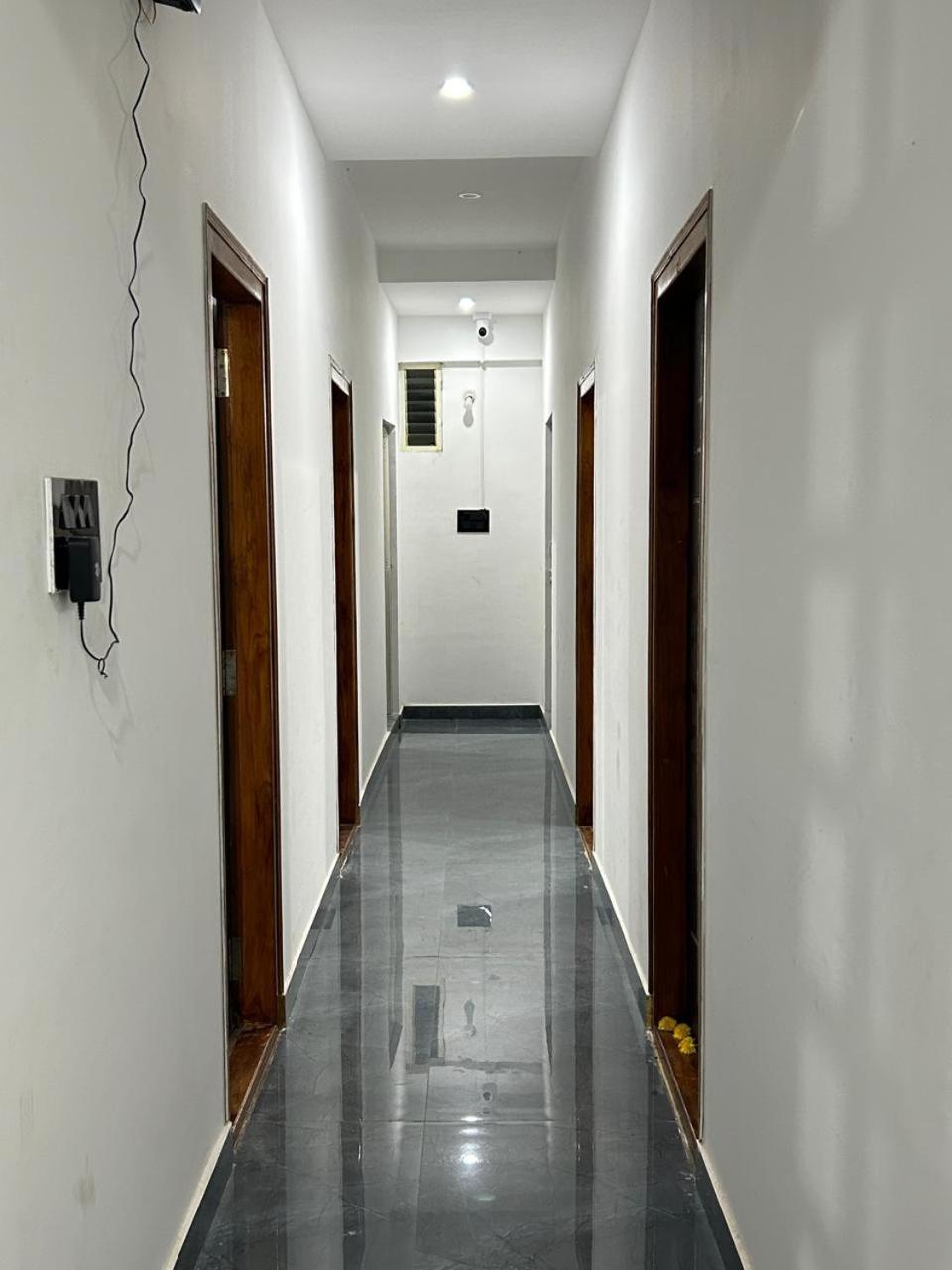 Travel Inn Mysore Vanivilasa Puram エクステリア 写真