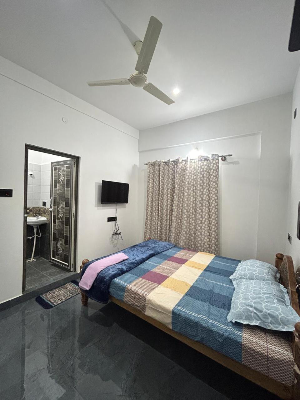 Travel Inn Mysore Vanivilasa Puram エクステリア 写真